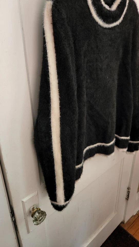 Suéter Marc New York Andrew Marc Piel Gris Grande L Negro Blanco Peludo f2 Foto 2 de 4