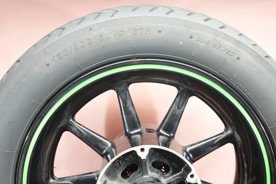 Llanta delantera Kawasaki Vulcan 1700 Vaquero VN1700 2009-2016 130/90 B16 Foto 3 de 4