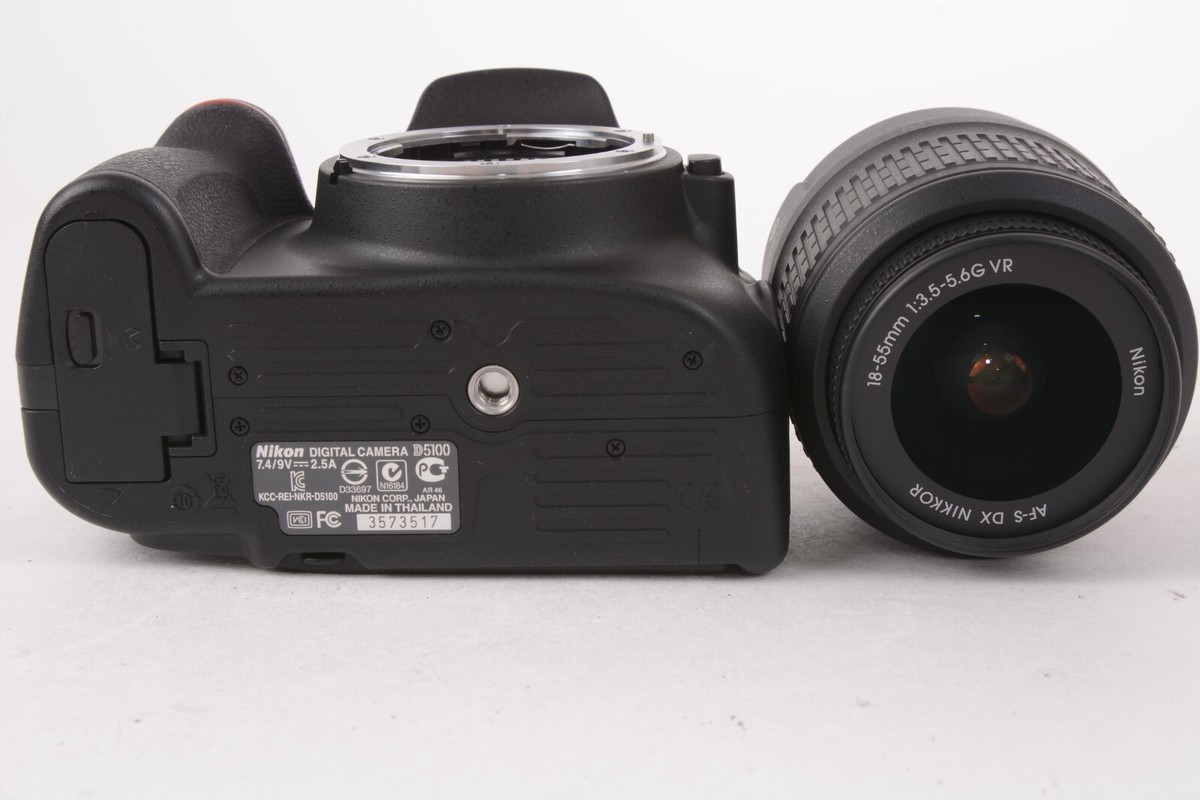 Nikon D5100 16.2MP DSLR Camera w/18-55mm Lens Shutter Count 1,600