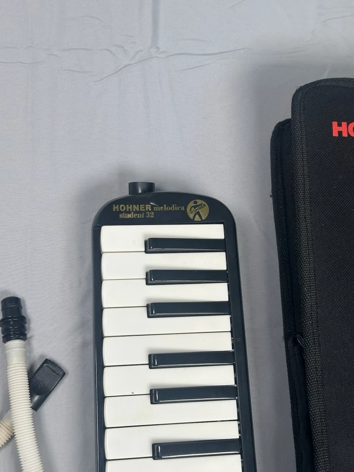 Teclado de piano de 32 teclas Hohner Melodica Student instrumento de viento con estuche Foto 2 de 4