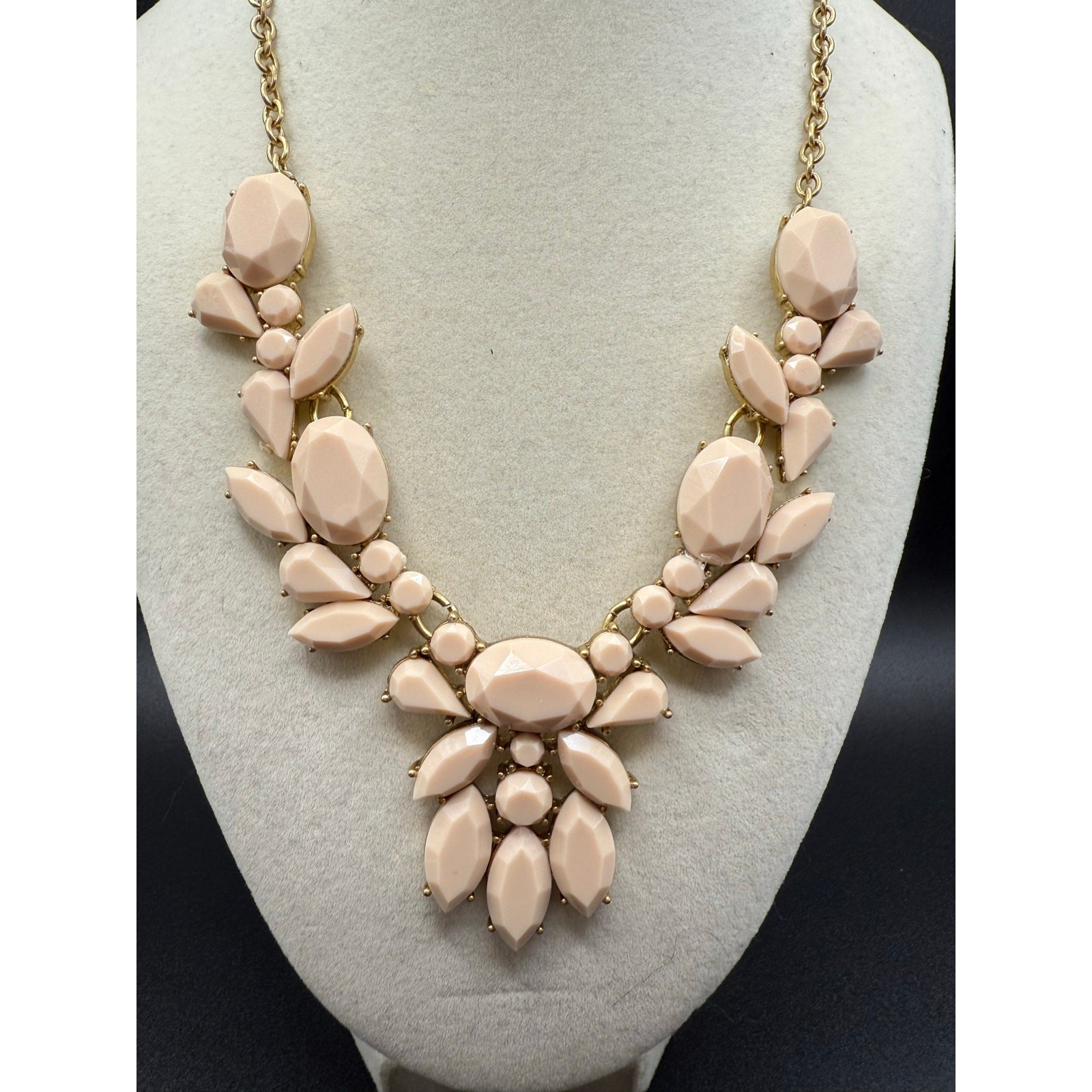 J Crew Signed Blush Color Statement Necklace and … - image 4
