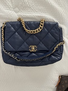 CHANEL 19 マキシ フラップ バッグ CHANEL Pre-Owned 19 フラップ バッグ マトラッセ レザー マキシ