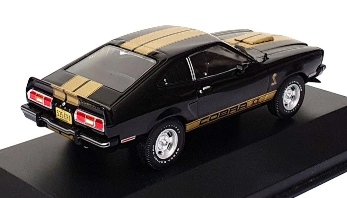 Altaya escala 1/43 16725E - Ford Mustang Cobra II 1977 - negro/dorado Foto 2 de 4