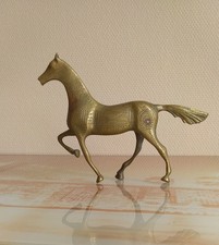Statuette Cheval En Laiton Massif Gravé Style Marocain – Objet Décoratif Vintage