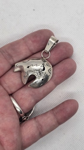 Vintage Native American Sterling Silver Fetish Bear Pendant