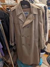Vintage Men's Whaling Mfg Co Trench Coat, Beige,Removable Lining Size 40 Regular