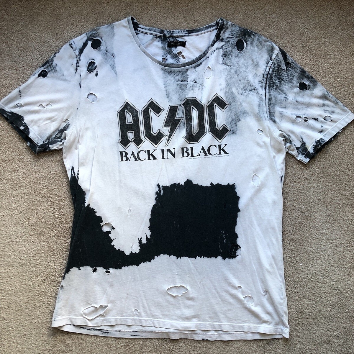 AC/DC BACK IN BLACK Tシャツ Lサイズ s-l400.jpg