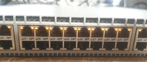 Arista DCS-7050T-52 48-Port RJ45 4x SFP+ Switch 2x P.S.U. *READ⬇️* - Picture 3 of 20