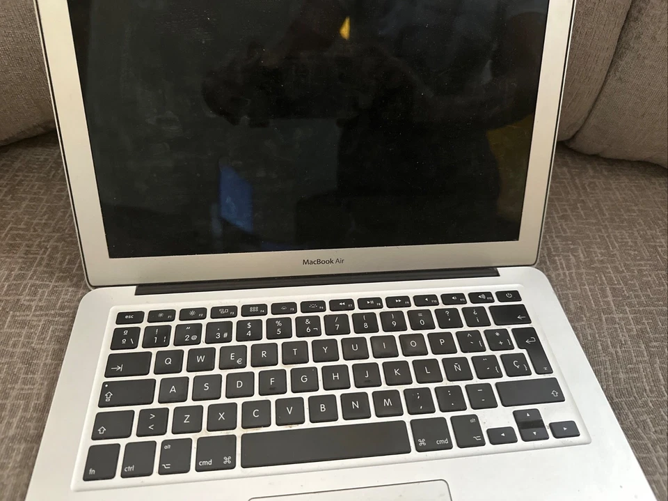 Notebook Apple MackBook Air A1466 13,3 polegadas - Imagem 2 de 4