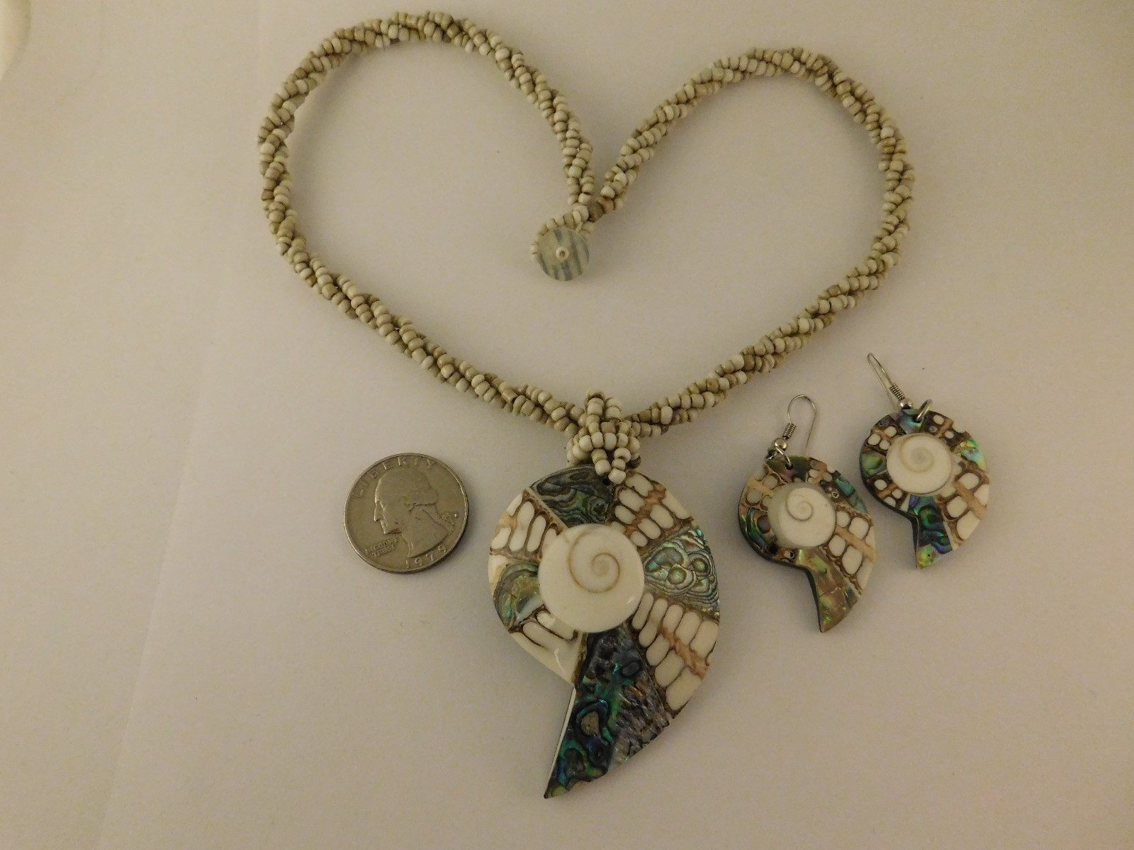 ARTISAN HANDCRAFTED SHELL ABALONE MOP INLAID PEND… - image 2