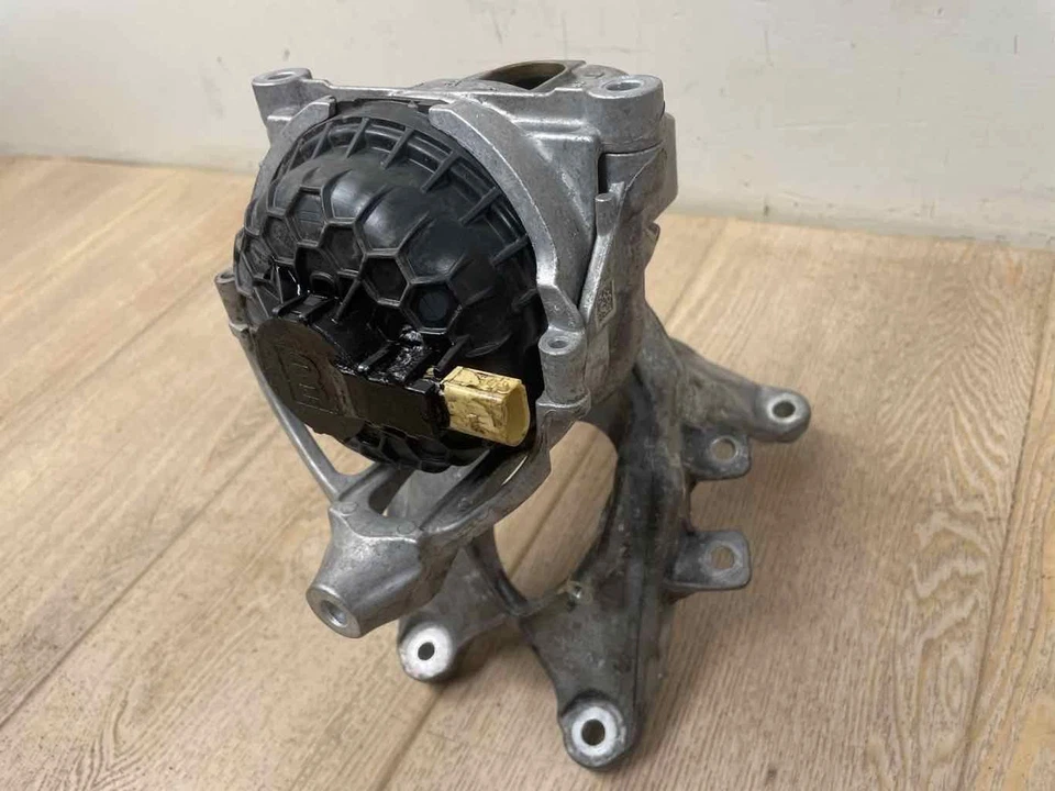 Montaje motor pasajero derecho con soporte 782215150182 se adapta a 18-23 AUDI A4 2,0 L Foto 3 de 4