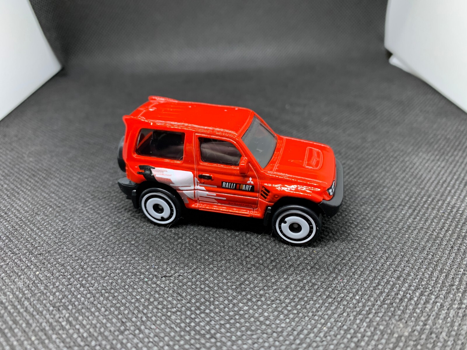 Picture 1 of 3