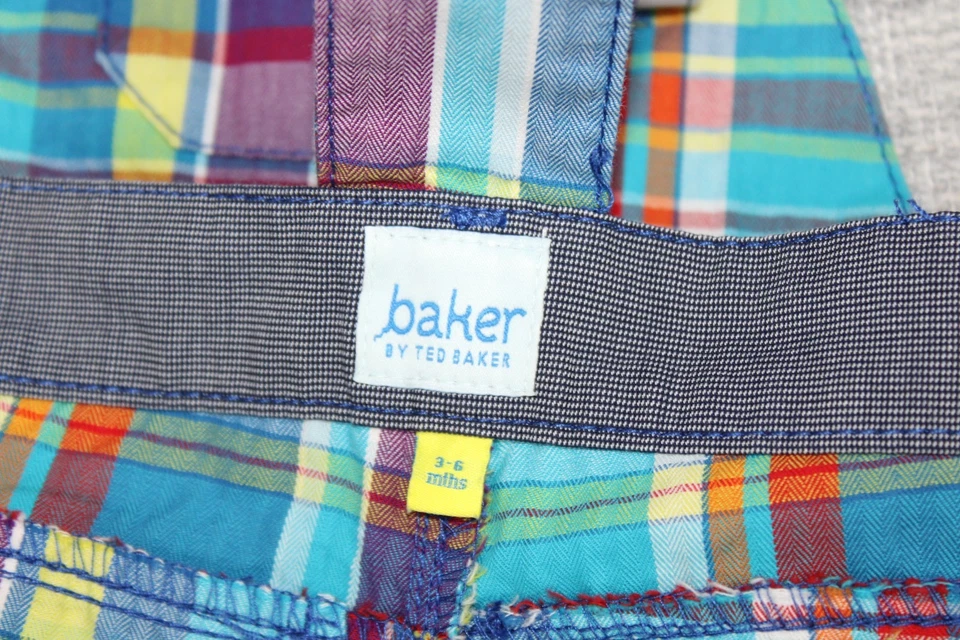 Ted Baker Designer Shorts Dungaree Baby Boy Summer Holiday Outfit 3-6 Months - Image 3 of 4