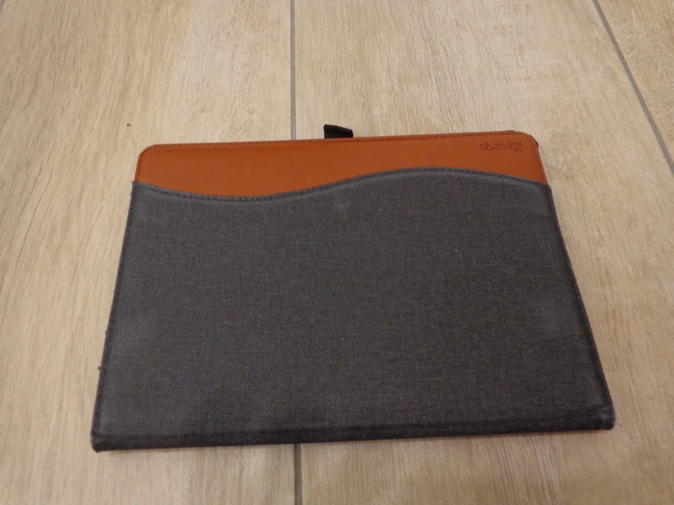 Apple iPad 5. Gen. 32GB, WLAN+Celluar, 24,64 cm, (9,7 Zoll) - Silber - Bild 4 von 4