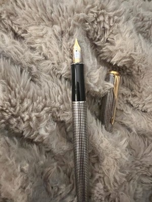Parker Premium 18k Gold Nib Fountain Pen