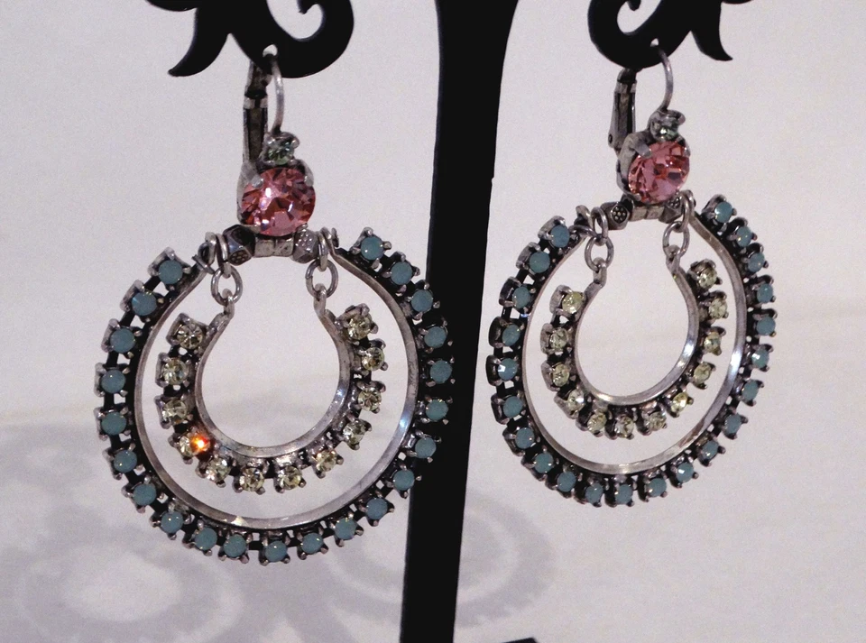 Boucles d'oreilles dans le goût de Poggi cristaux jonquil et pacific opal - Photo 1/4