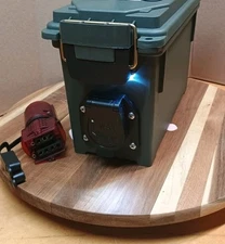 7RV/4&5 Flat Trailer Light Tester Box Powered By DeWalt 20V Drill Battery