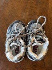 New Balance KJ604NVI Toddler Baby Size 3 M Retro Casual - preowned