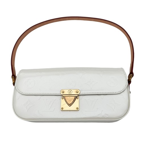 Authentic Louis Vuitton Perle Monogram Vernis Malibu Street Clutch Bag Luxury