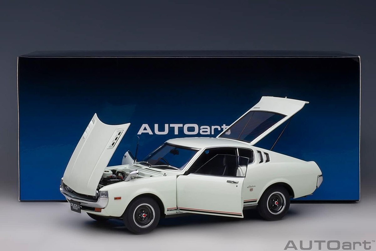 ジャンク ソフビ サンホワイト ニッサン Finished product AUTOart 1/18 Toyota Celica Liftback 2000GT 1973