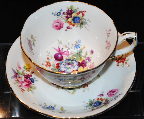 HAMMERSLEY ENGLAND TEA CUP SAUCER SET SIGNED F.HOWARD FLOWERS GOLD - Picture 2 of 12