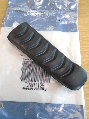 Triumph Sprint GT ST Tiger 1050 Genuine Footrest Rubber New T2081125 - Picture 4 of 4