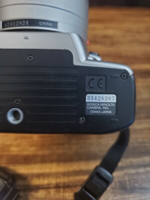 Silver Minolta Dynax 30 Film Camera with AF 28-100mm Minolta