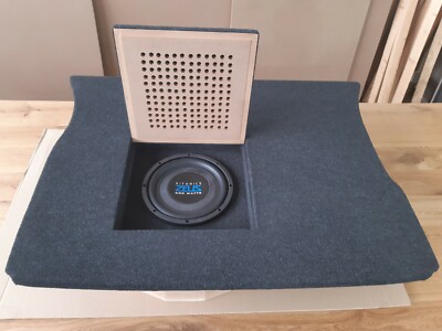 VW Golf 1 Car-Hifi Ausbau  inkl. Hifonics Subwoofer