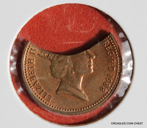 * UNITED KINGDOM 1988 aUNCIRCULATED HUGE 40% BITTEN FLAN PENNY #AA061 - Picture 5 of 8
