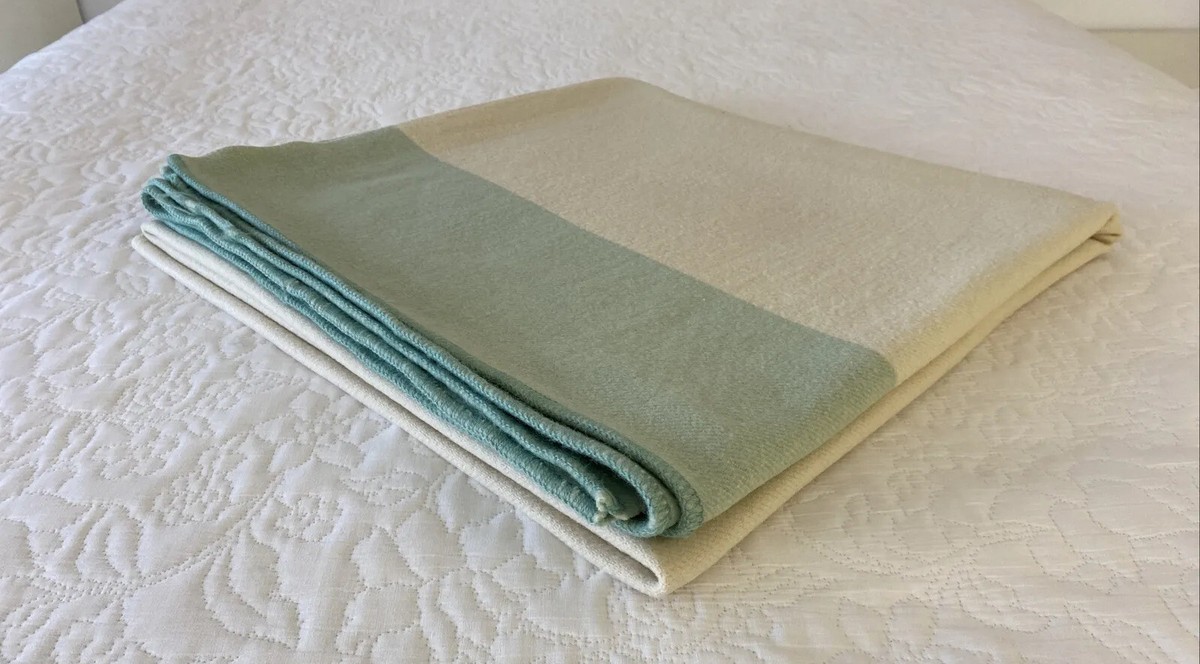 Vintage Pure Wool Small Single Blanket Cream Green 210 cm x 155