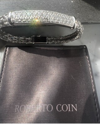 Roberto Coin 18 kt White Gold Woven Silk Diamond Bracelet VS1 STONES