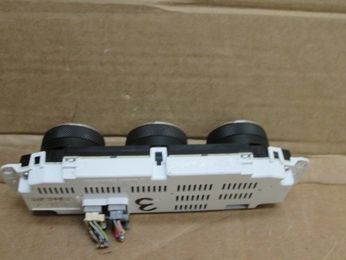 2013-2017 Mitsubishi Outlander Temperature Climate Control AC Heat Dash 7820a602 - Picture 9 of 10