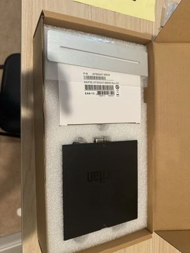 Raritan Dominion DKX4 101 KVM over IP Switch Model DKX4-101
