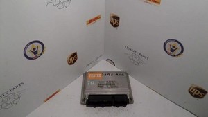AUDI A6 Avant 4B5, C5 Motorsteuergerät ECU 4B0907552C 2.40 Petrol 31584788