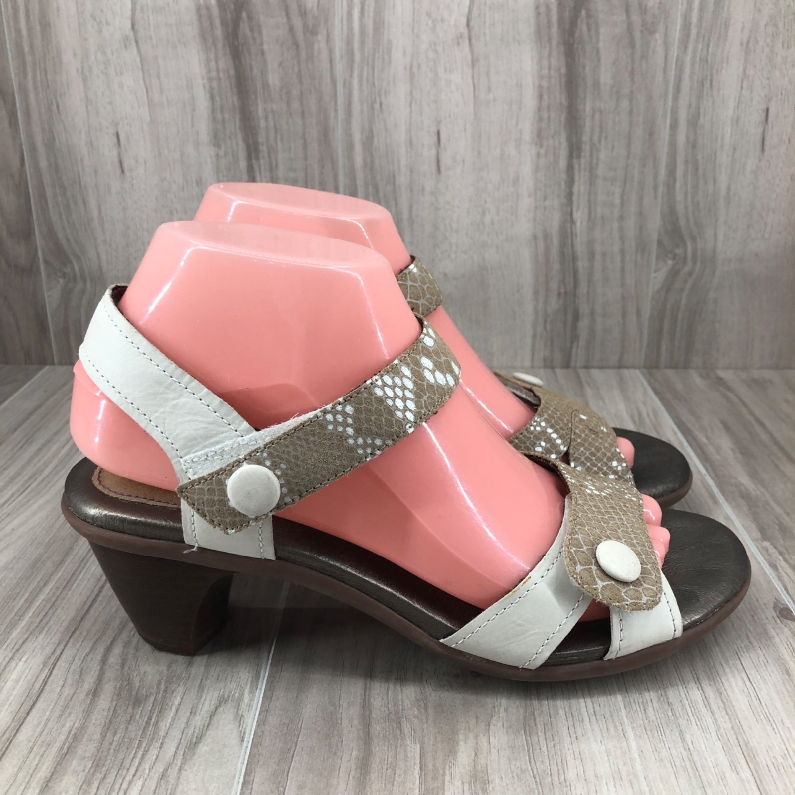 APL Aravon by New Balance sandali donna 7 5B bianco marrone pelle scarpe con gancio e passante