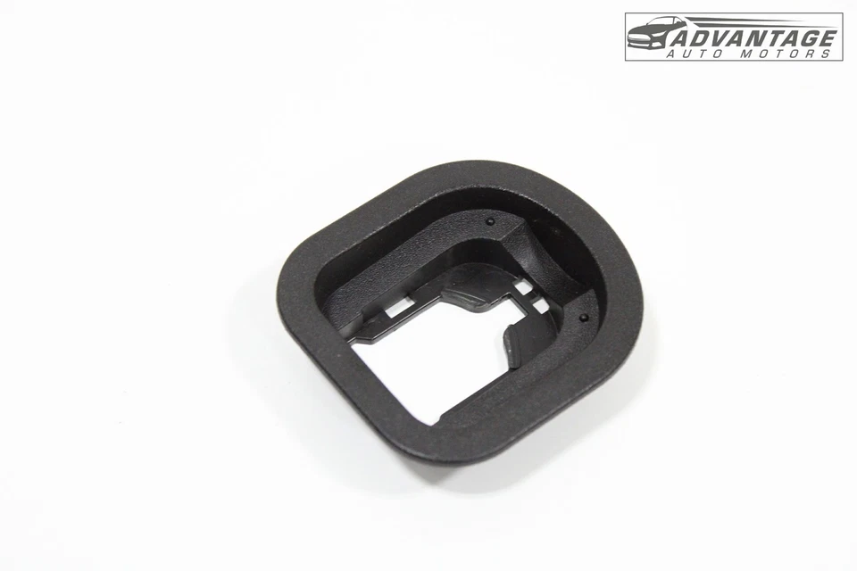 Cadillac CTS 2014-2019 maletero trasero izquierdo o derecho carga amarre gancho placa OEM Foto 2 de 4