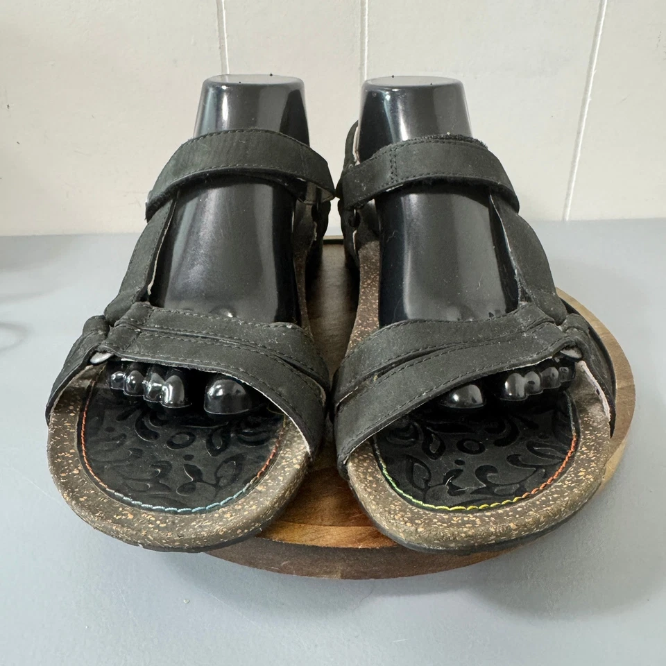 Sandalias deportivas Teva negras de gamuza con plantilla de corcho para mujer talla 9,5 Foto 2 de 4