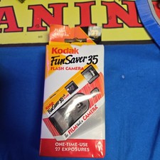 NIB  Kodak Fun Saver 35mm Flash One Time Use Camera 27 Exposures Max 400 Film
