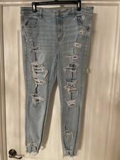 American Eagle Women  s Hi-Rise Next Level Stretch Jegging Distressed 18R