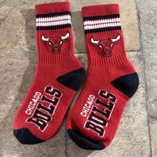 Women's Chicago Bulls For Bare Feet 4-Stripe Deuce Crew Socks NWOT
