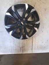 2021-2023 Chevrolet Trailblazer Wheel 17x7-12 5 Double Spoke Black W Cap Oem
