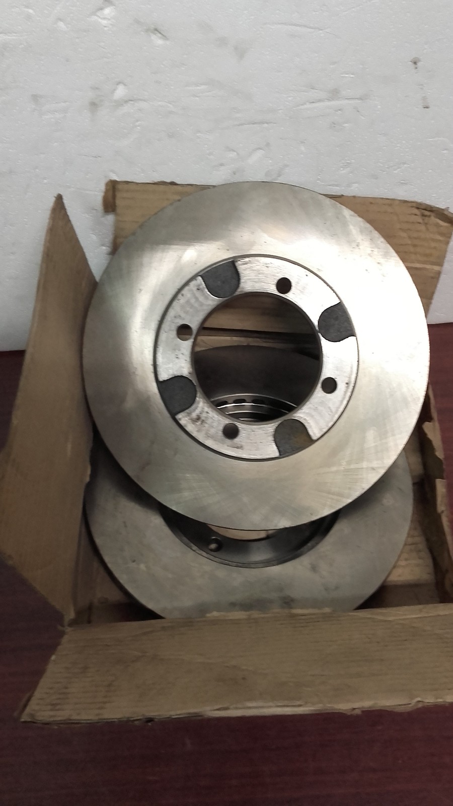 2 disques de frein avant DDF293 pour la rénovation de Mitsubishi Tredia
