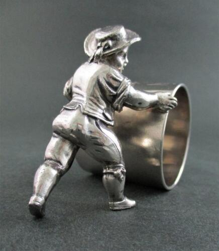 MERIDEN B. #161 antique Napkin Ring - Figural BOY in STRAW HAT - Kate GREENAWAY - Picture 3 of 12