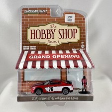 Greenlight The Hobby Shop Series 1 2015 Nissan GT-R With Race Car Driver 1:64