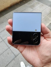 Samsung Galaxy Z Flip 4 5G SM-F721U 256GB Unlocked Smartphone Open Box BLUE US