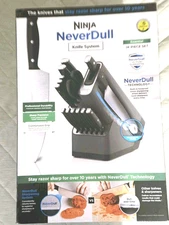 Ninja NeverDull™ Essential 14-Piece Kitchen Knife Set with Built-in Sharpener