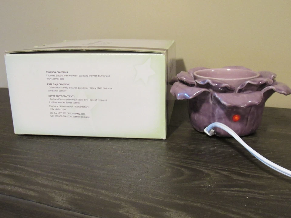 Scentsy 花瓣紫色花朵蜡加热器 2013 年已停产 — 第 2/4 张图片