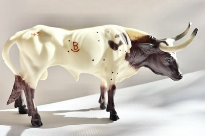 Vintage Breyer Texas Longhorn Bull #384 Rocking B Brand 1996-1999