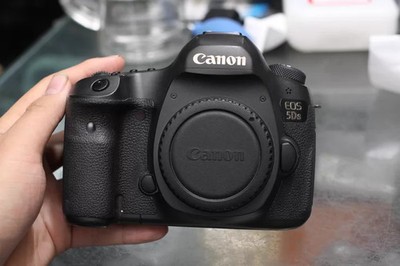 Canon EOS 5Ds 50.6 MP Digital SLR Camera Only Body - 95% New