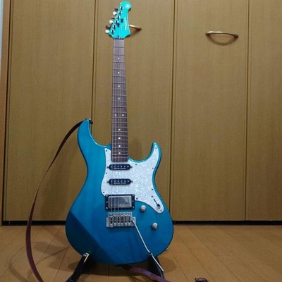 Yamaha Pacifica 612VIIX Electric Guitar Solid Body Double Cutaway 6 String